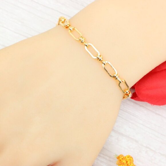 "Trendy Handmade Bracelet – A Thoughtful Gift for Girls & Women | UNVRC1554 - Picture 6 of 10